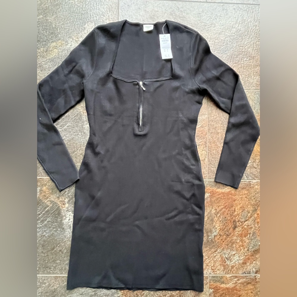 New women’s Abercrombie & Fitch black open neckline long sleeve dress. Med Tall